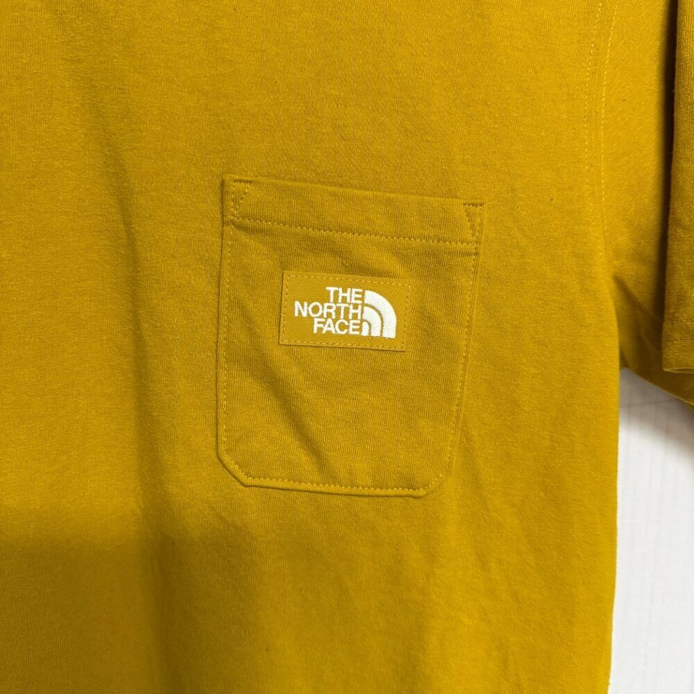 The North Face Heritage Patch Pocket Tee Women’s Small Ironwood Yellow NWT - Picture 2 of 8